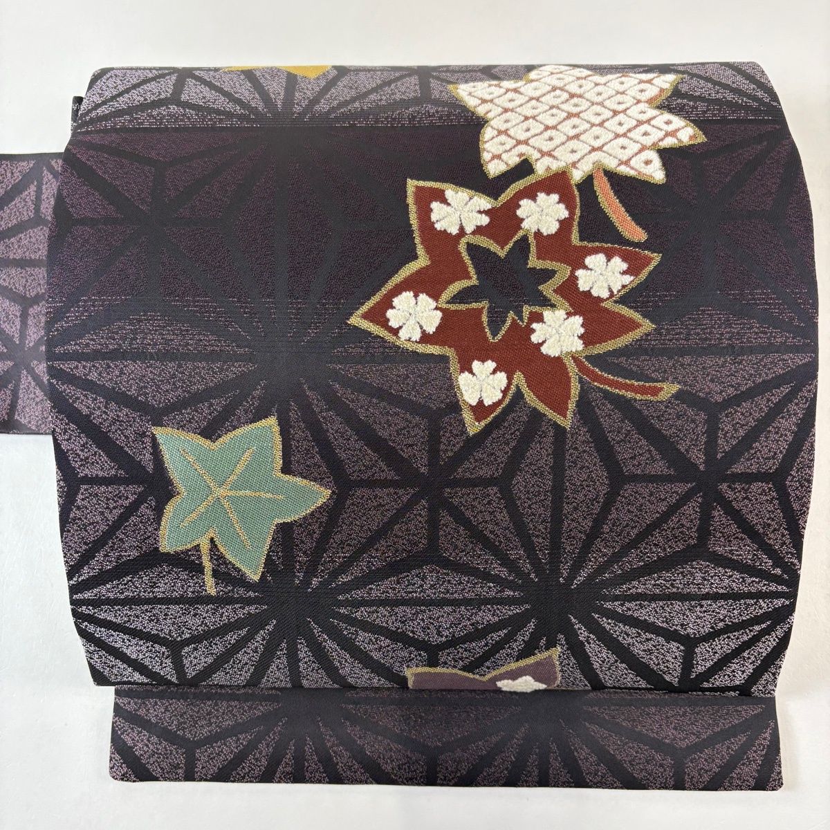 名古屋帯 秀品 楓 麻の葉 金糸 ビロード 紫 正絹