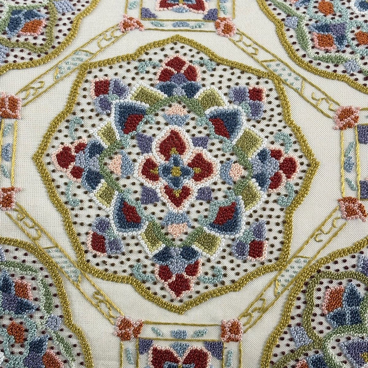 袋名古屋帯 華文 蜀江文 相良刺繍 クリーム 正絹