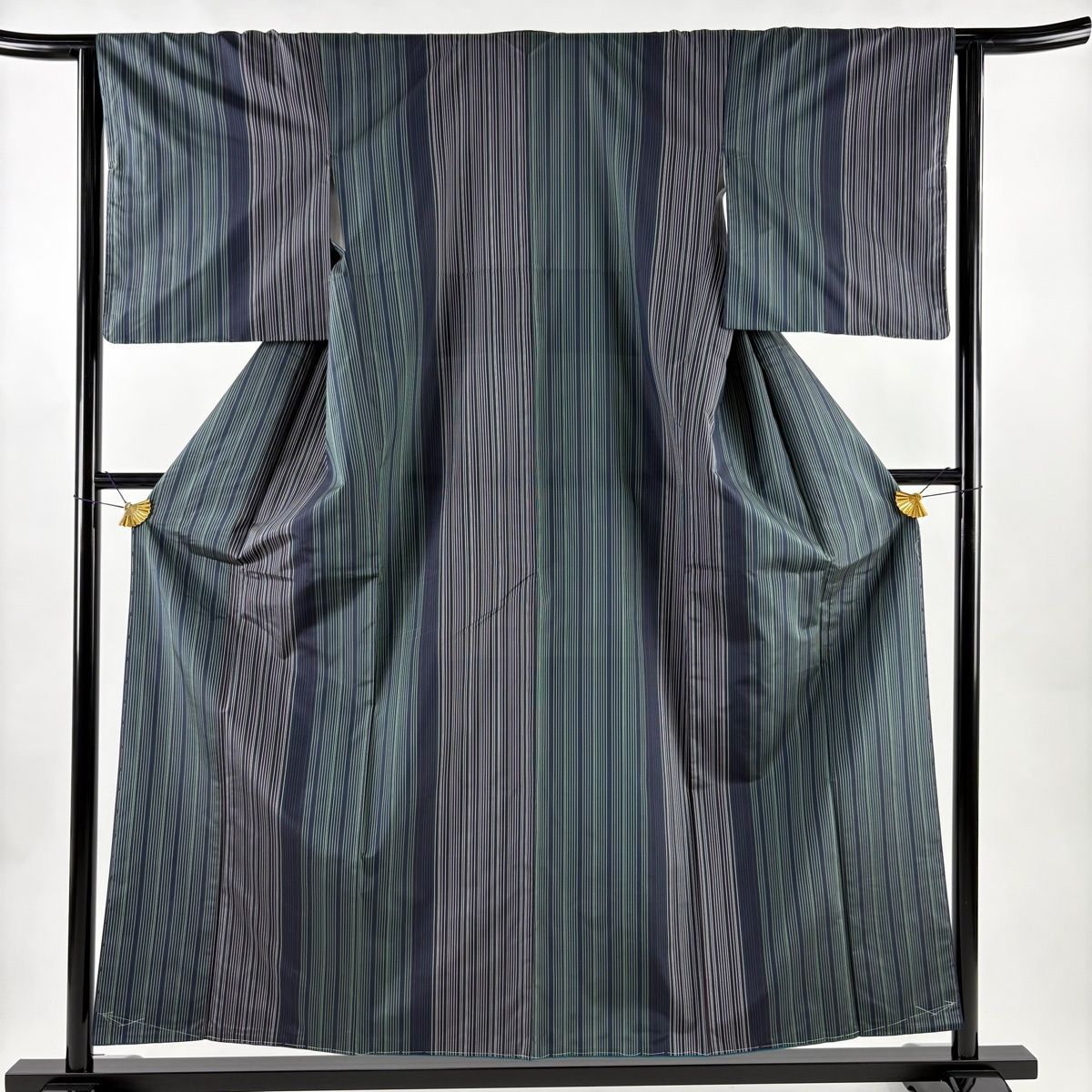 美品】 大島紬 身丈155cm 裄丈62.5cm S 袷 証紙 縞 緑 正絹 名品 【】