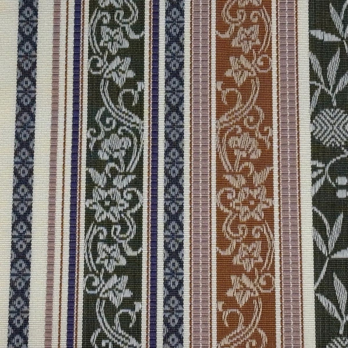 半幅帯 優品 証紙 博多織 花唐草 笹鶴 クリーム 正絹