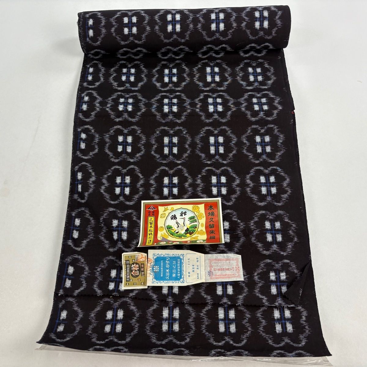 反物 逸品 本場久留米絣 証紙 花 墨色 綿 【中古】 - メルカリ