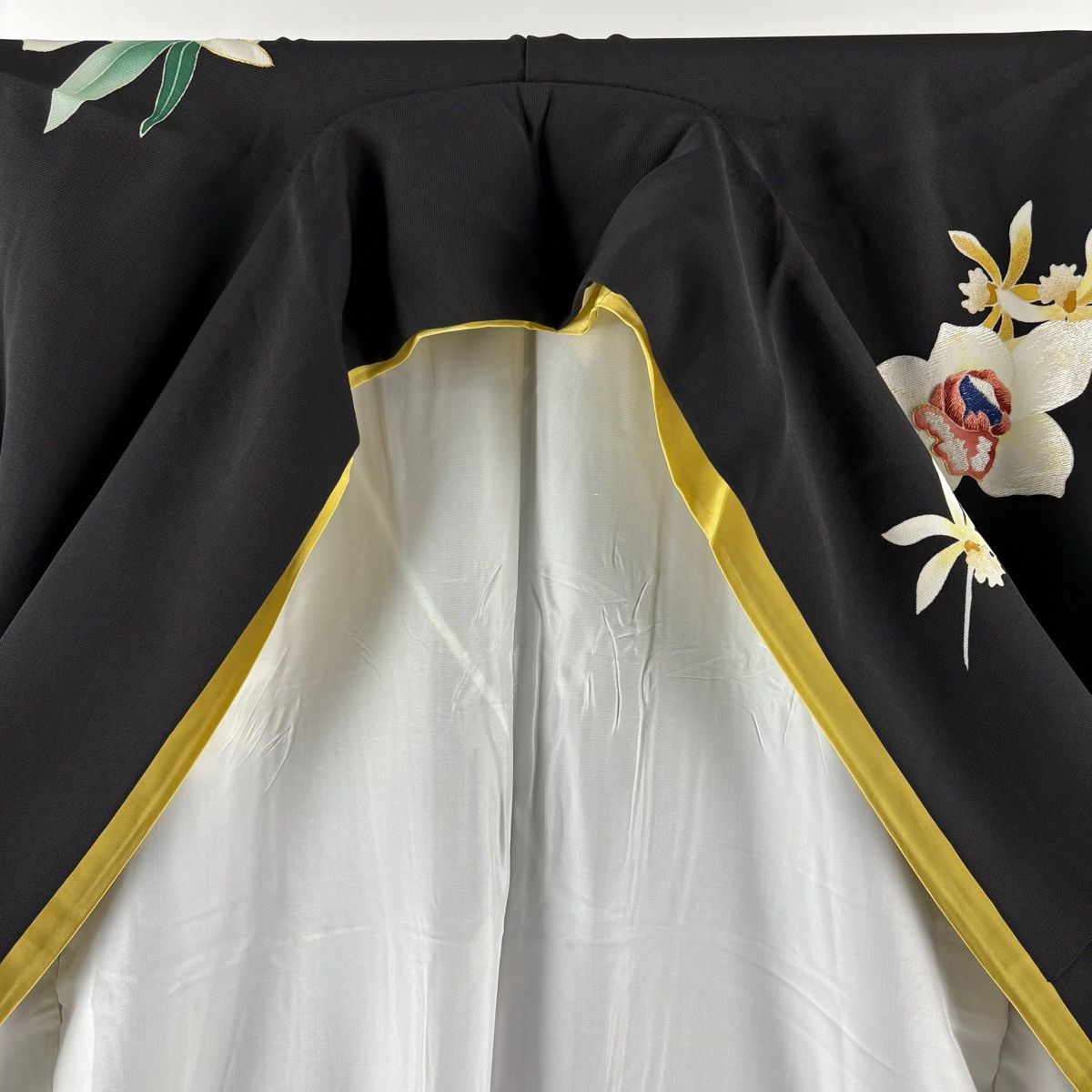 訪問着 身丈156cm 裄丈63cm S 袷 大羊居 落款 草花 刺繍 金銀糸 黒