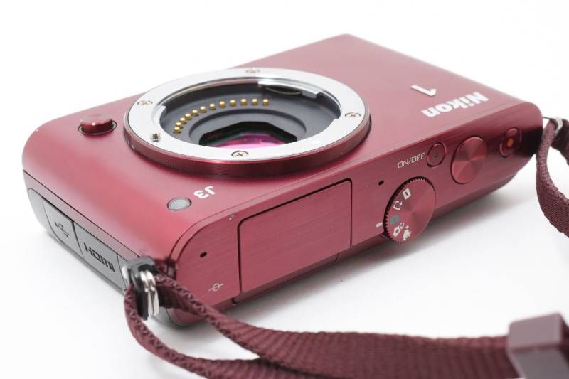 実用光学美品】Nikon ニコン Nikon1 J3 赤 レッド ボディ シャッター数