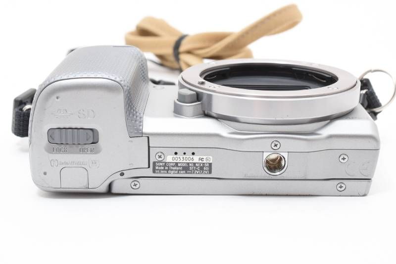 実用光学美品】Sony ソニー NEX-5R ボディ シルバー ショット数6557枚