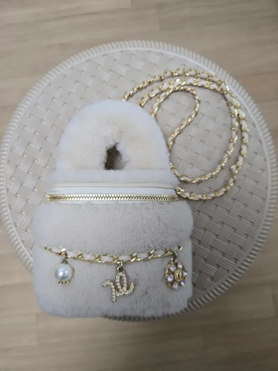 ハンサムマインファーミニクロスバッグ