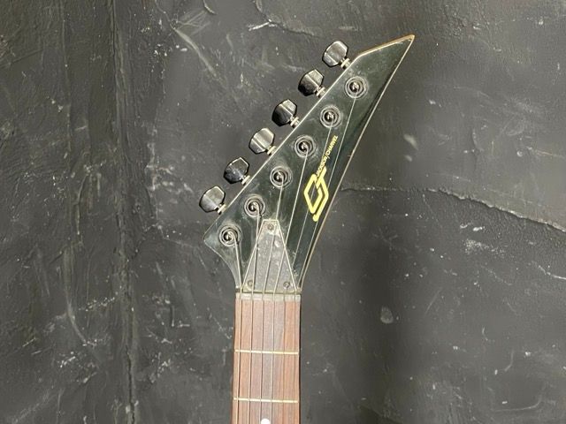 CHARVEL JACKSON アンプ内蔵 エレキギター 【中古】シャーベル