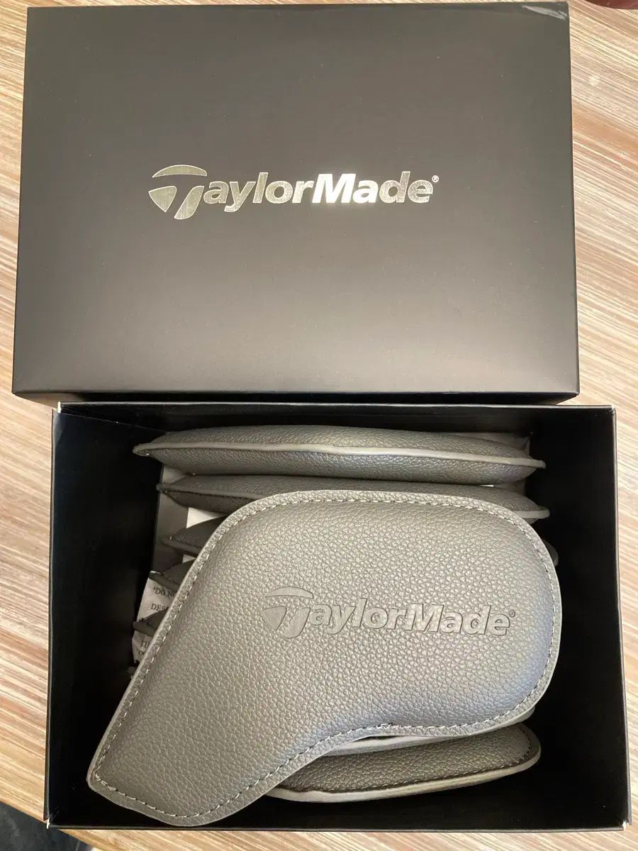テーラーメイド アイアンカバー 8個 セット
