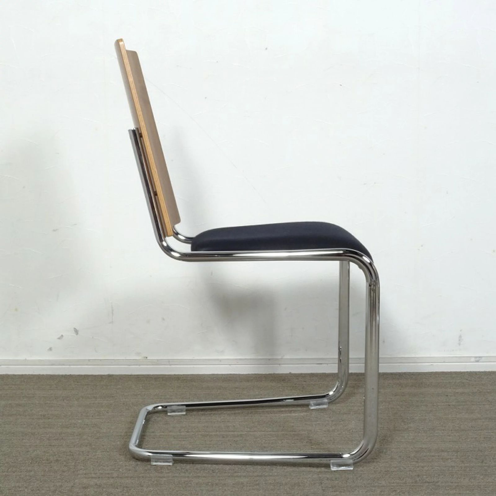 ◾︎SELUNO◾︎ 【展示美品】TECTA テクタ アクタス取扱い / B17