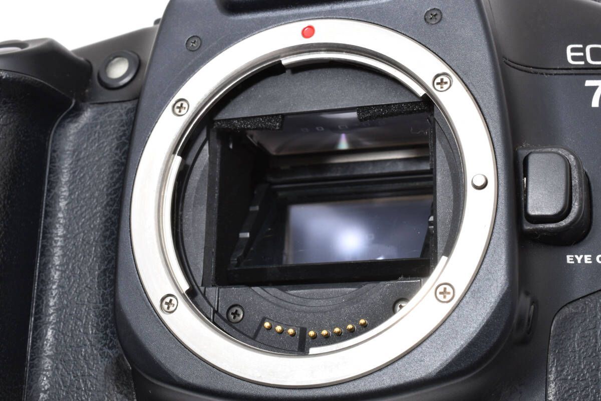 一眼レフフィルムカメラ 88