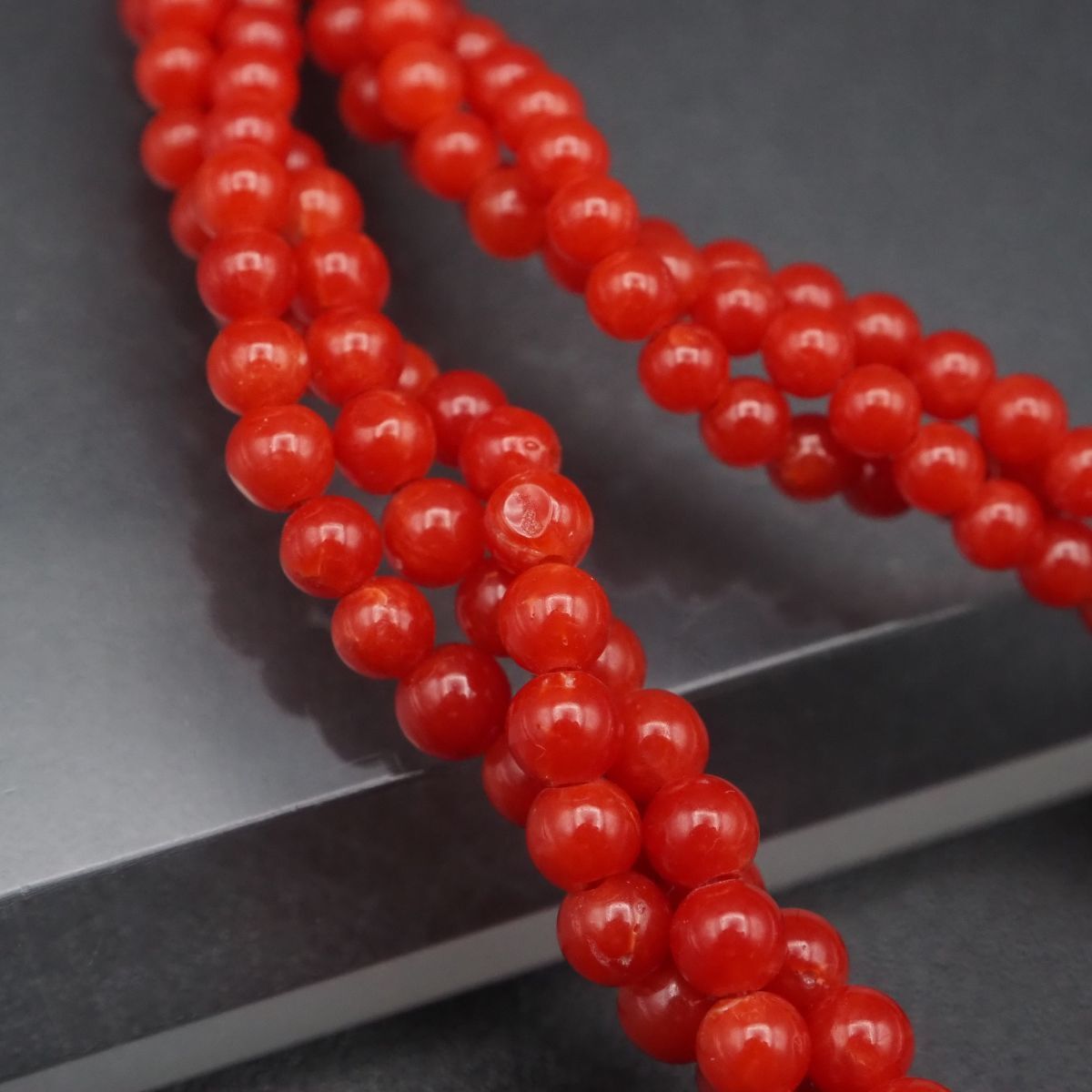 J873 赤珊瑚 サンゴ SILVER刻印 ネックレス 3連 デザイン シルバー 3月