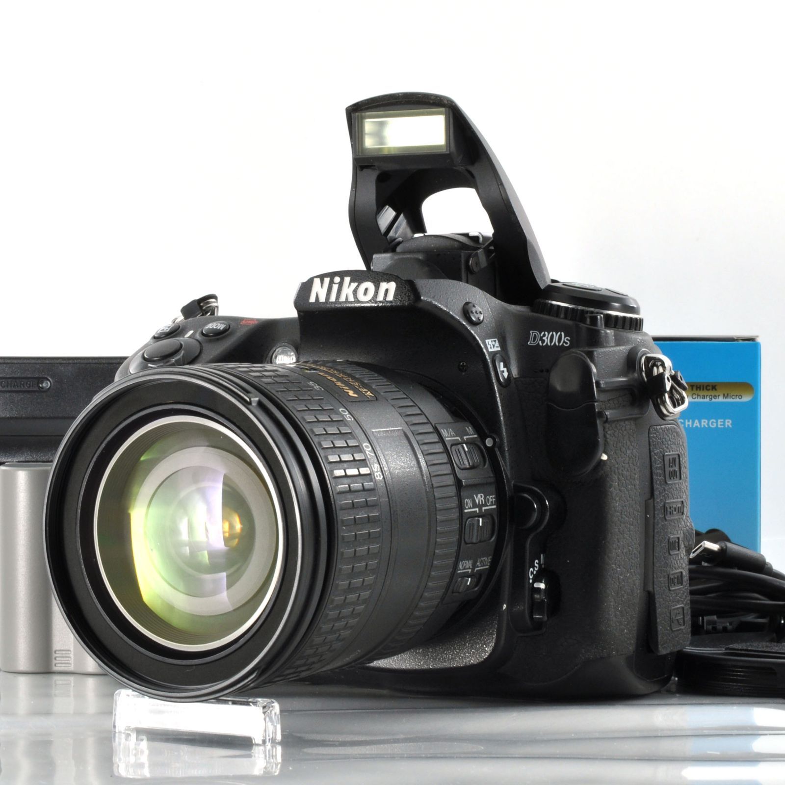 ニコン】Nikon D300s + AF-S DX NIKKOR 16-85mm F3.5-5.6G ED VR