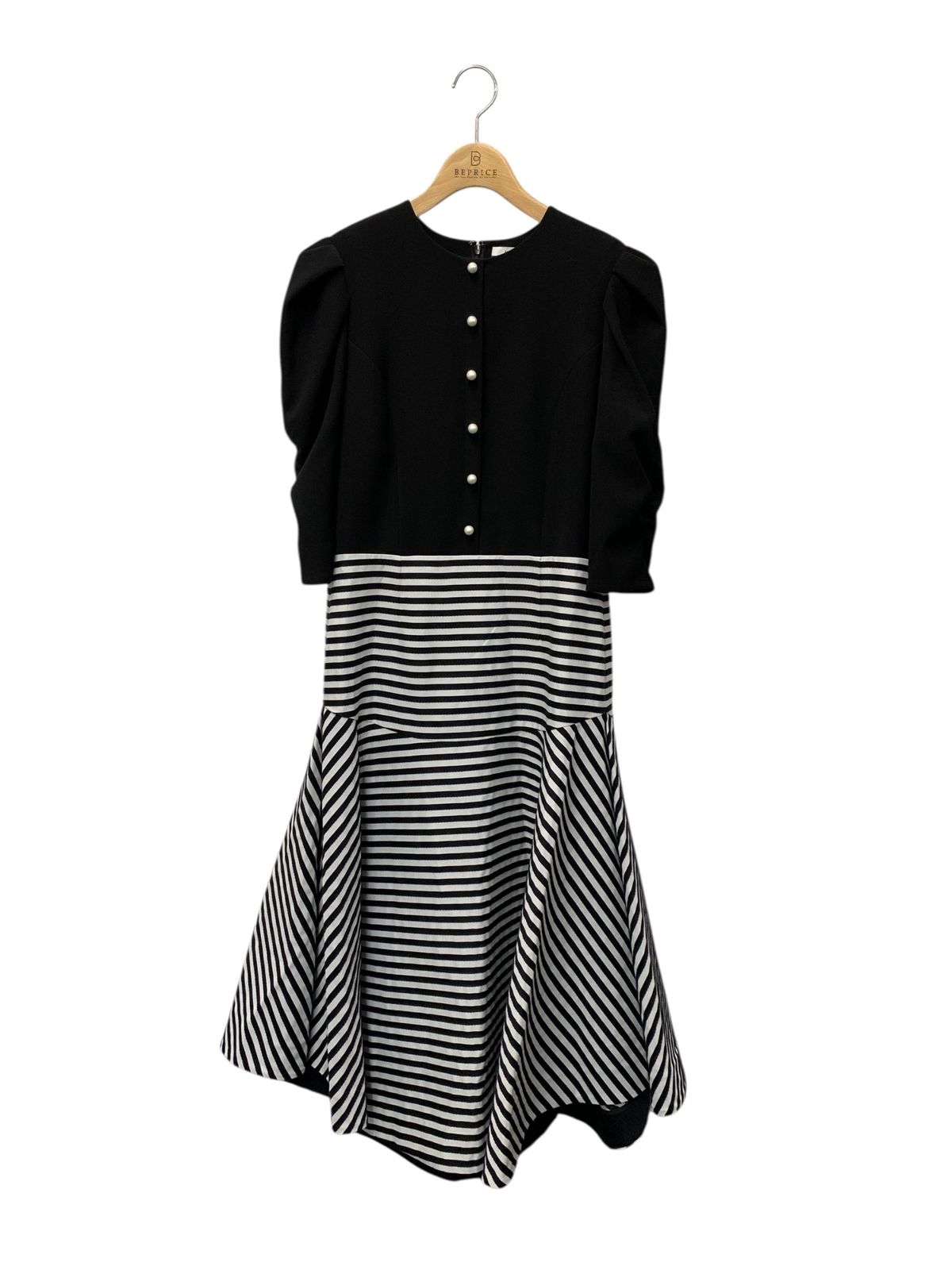 ボーダーズアットバルコニー BD 2211-3 E-03 マーメードワンピース 38 ブラック パールボタン パフスリーブ