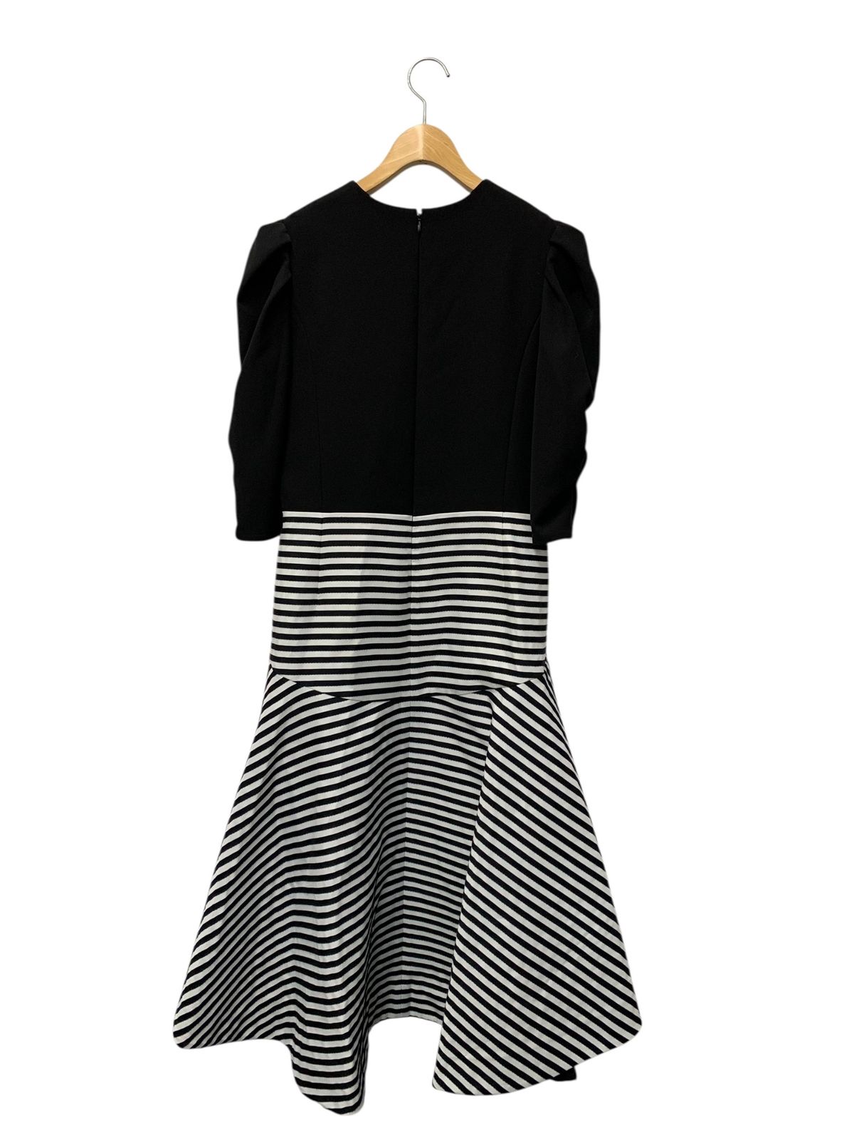 ボーダーズアットバルコニー BD 2211 3 E 03 マーメードワンピース 38 ブラック パールボタン パフスリーブ