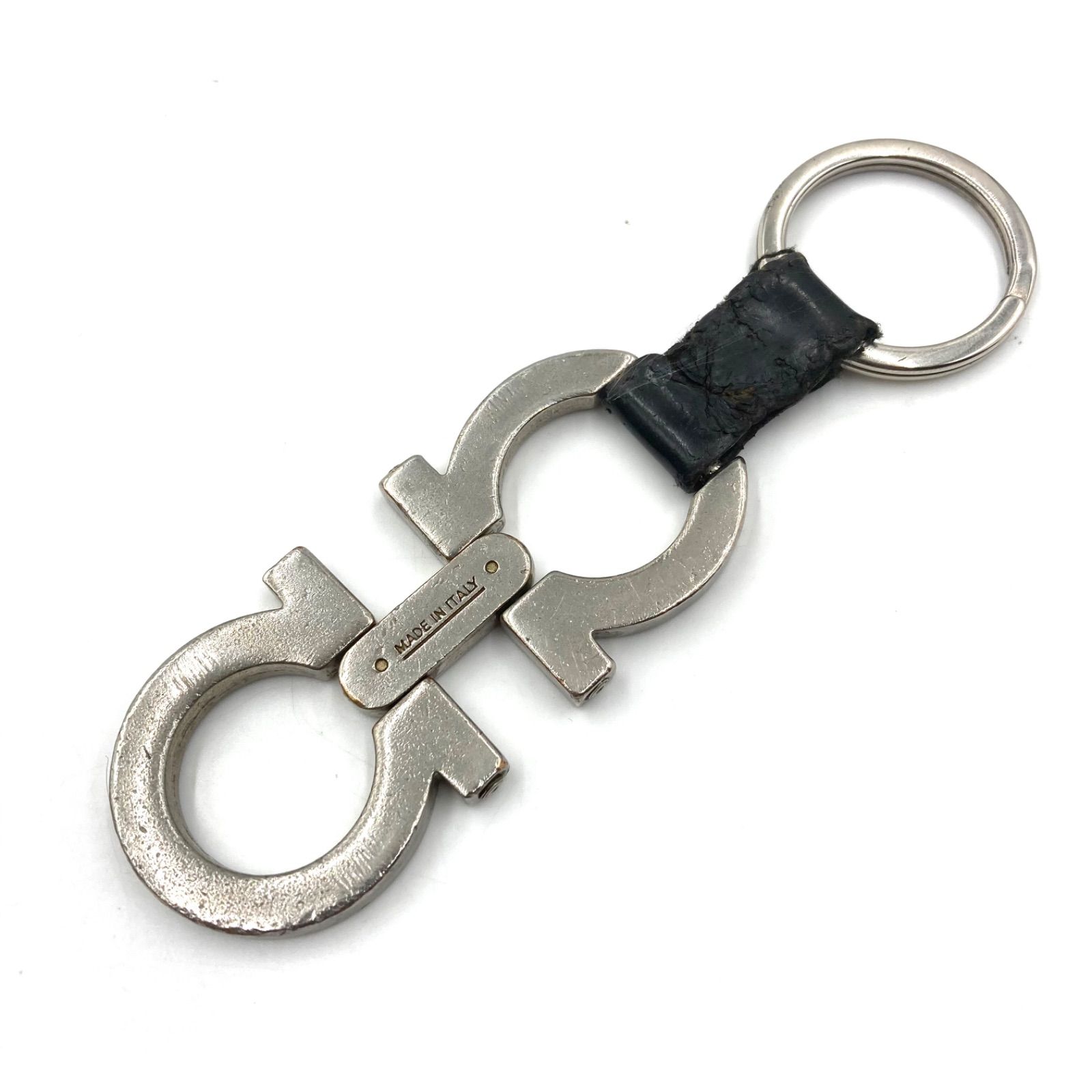 新品 Ferragamo 近年モデル ダブル ガンチーニ キーリング フェラガモ キーリング/キーホルダー アクセサリー レディース ダブル