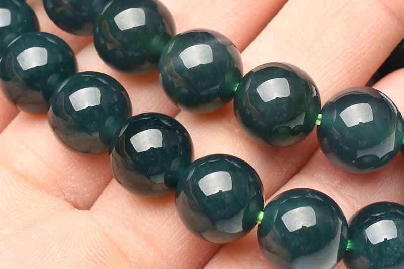 グアテマラ産◇希少マンサーノ翡翠 ブルージェダイト 青翡翠 9.5mm