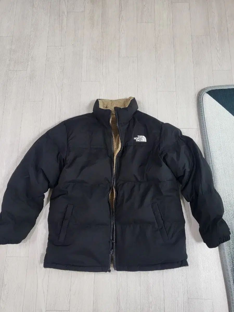 ザノースフェイス キッズ リバーシブル フリースジャケット アウター