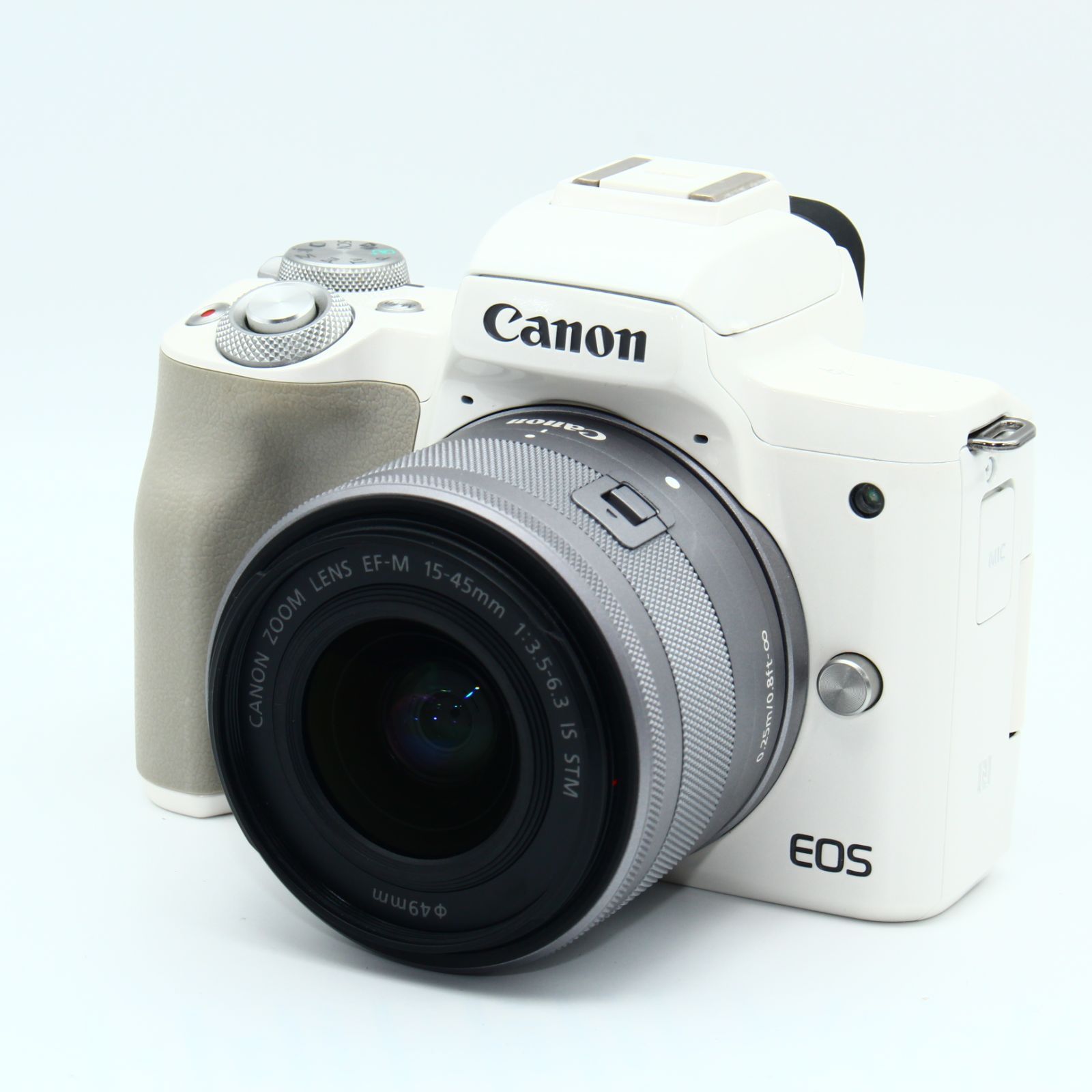 Canon ミラーレス一眼カメラ EOS Kiss M 標準ズームキット ホワイト