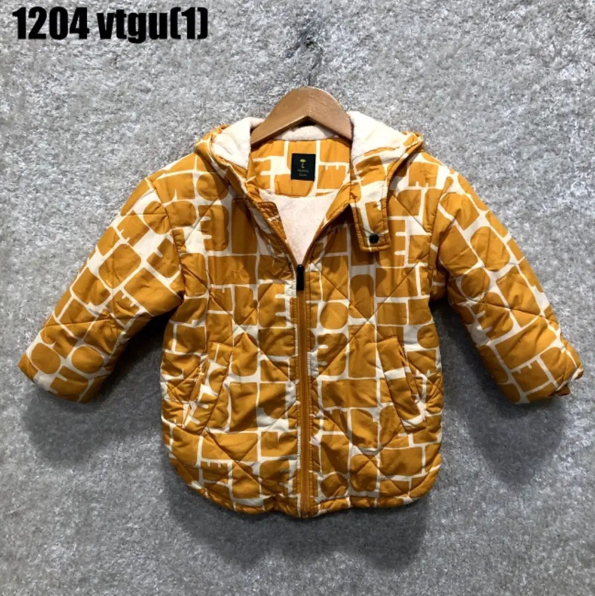 YONEX パワークッション エアラスダッシュ4 GC 25.5cm 透明(5巻) リンレイテープ 養生テープ PEテープ 50mm×25m 5巻 透明 621C_5