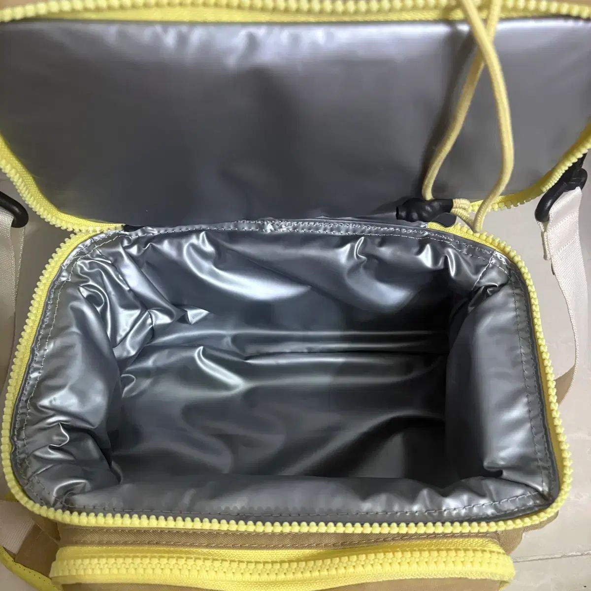 キャスターネットバッグ