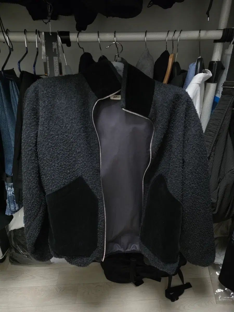 가지록 カセンティーノ フリース m サイズ