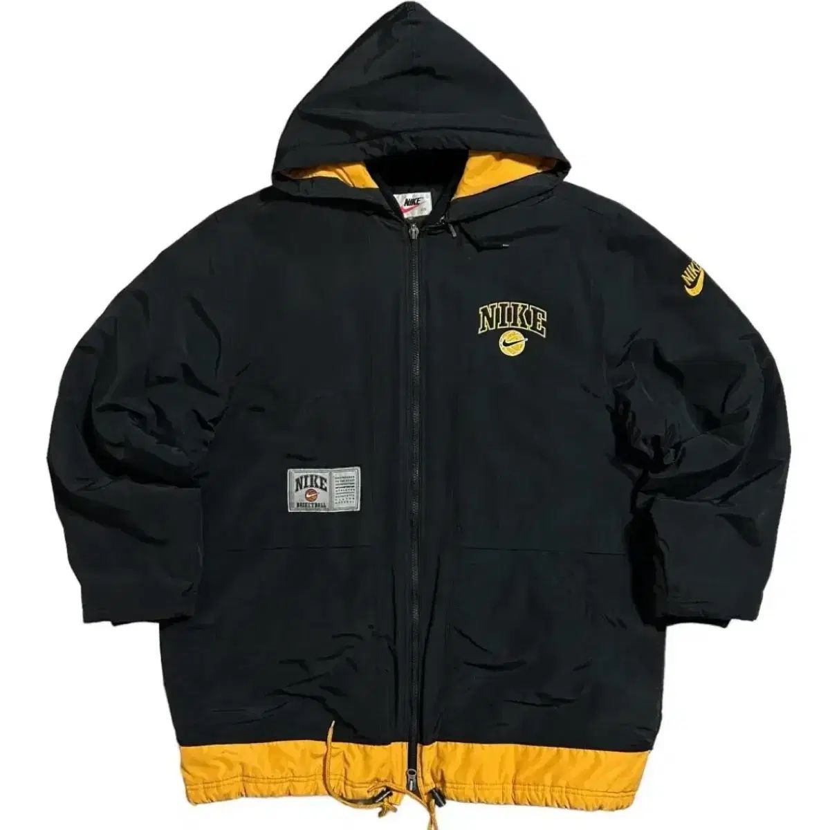 必須アイテム NIKE 90 s バスケットボール ビックロゴ キルティング アウター 105