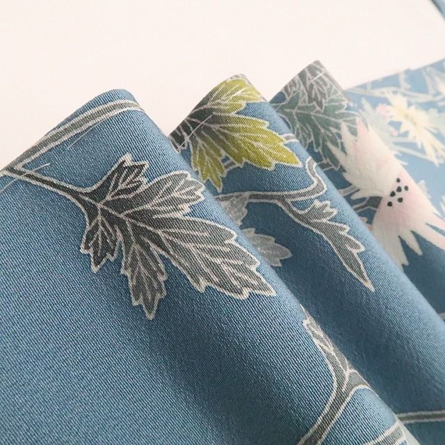 ❁tomihisa❁ 本加賀友禅 川端文子 落款 着物 正絹 仕付け糸付 淑やかに美しく 静寂に咲く草花の調べ 訪問着 7313