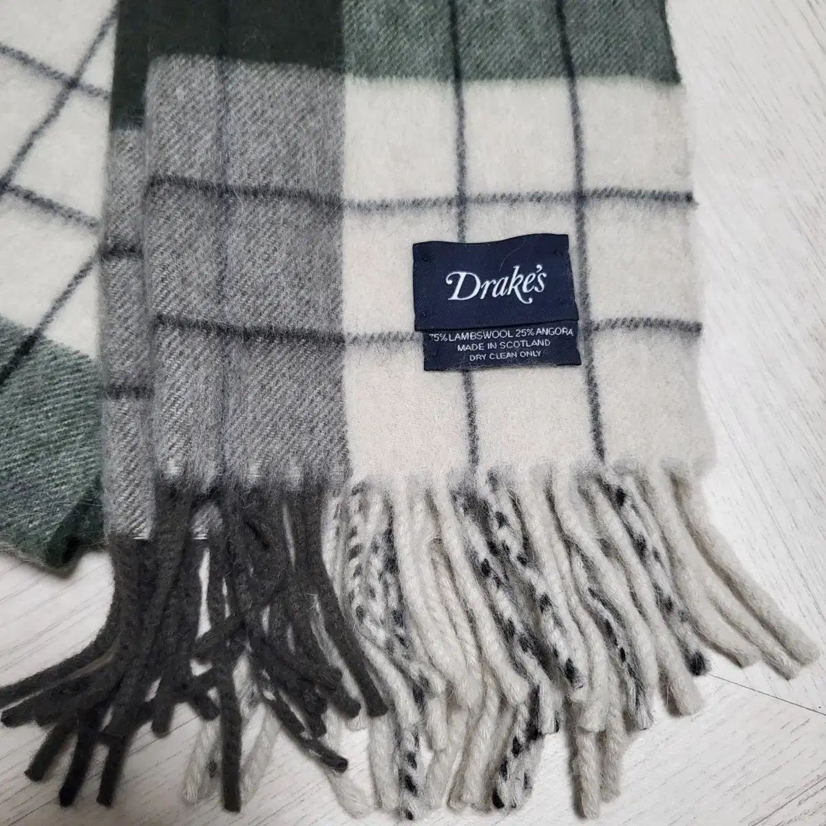 Drake's マフラー チェック柄 ラムズウール、アンゴラ ドレイクス Drake's ラムウール アンゴラ CHECK マフラー - メルカリ