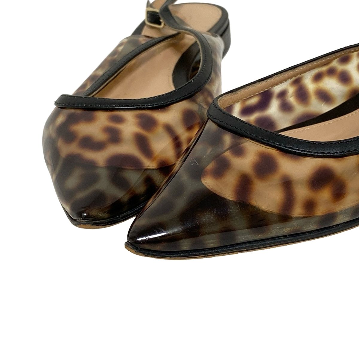 ジャンヴィッドロッシ⭐︎クリアサンダル美品 Gianvito Rossi(ジャンヴィト・ロッシ) サンダル 35 レディース