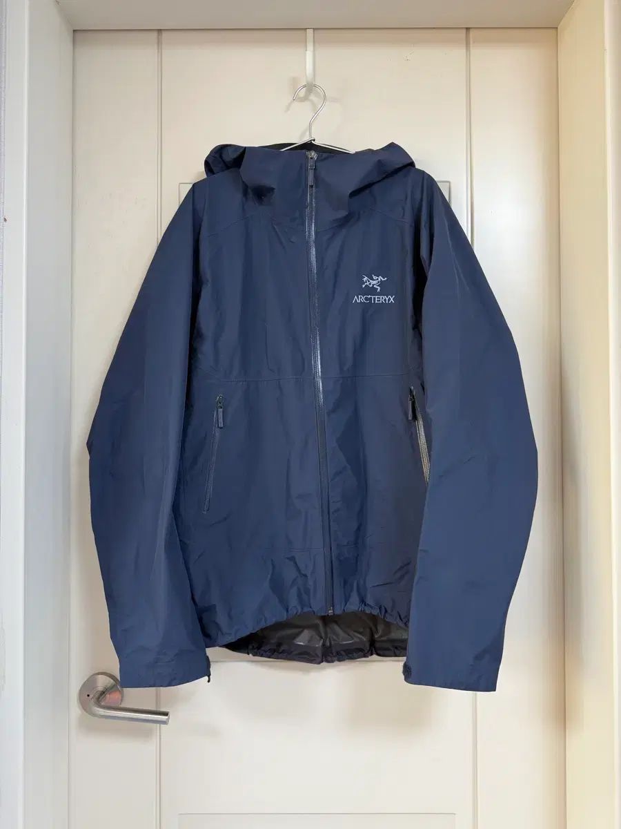 L ARC TERYX アークテリクス ZETA SL ネイビー