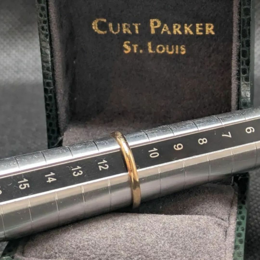 V”シグネットリング 10K GF 刻印 イニシャル ピンキー ゴールド