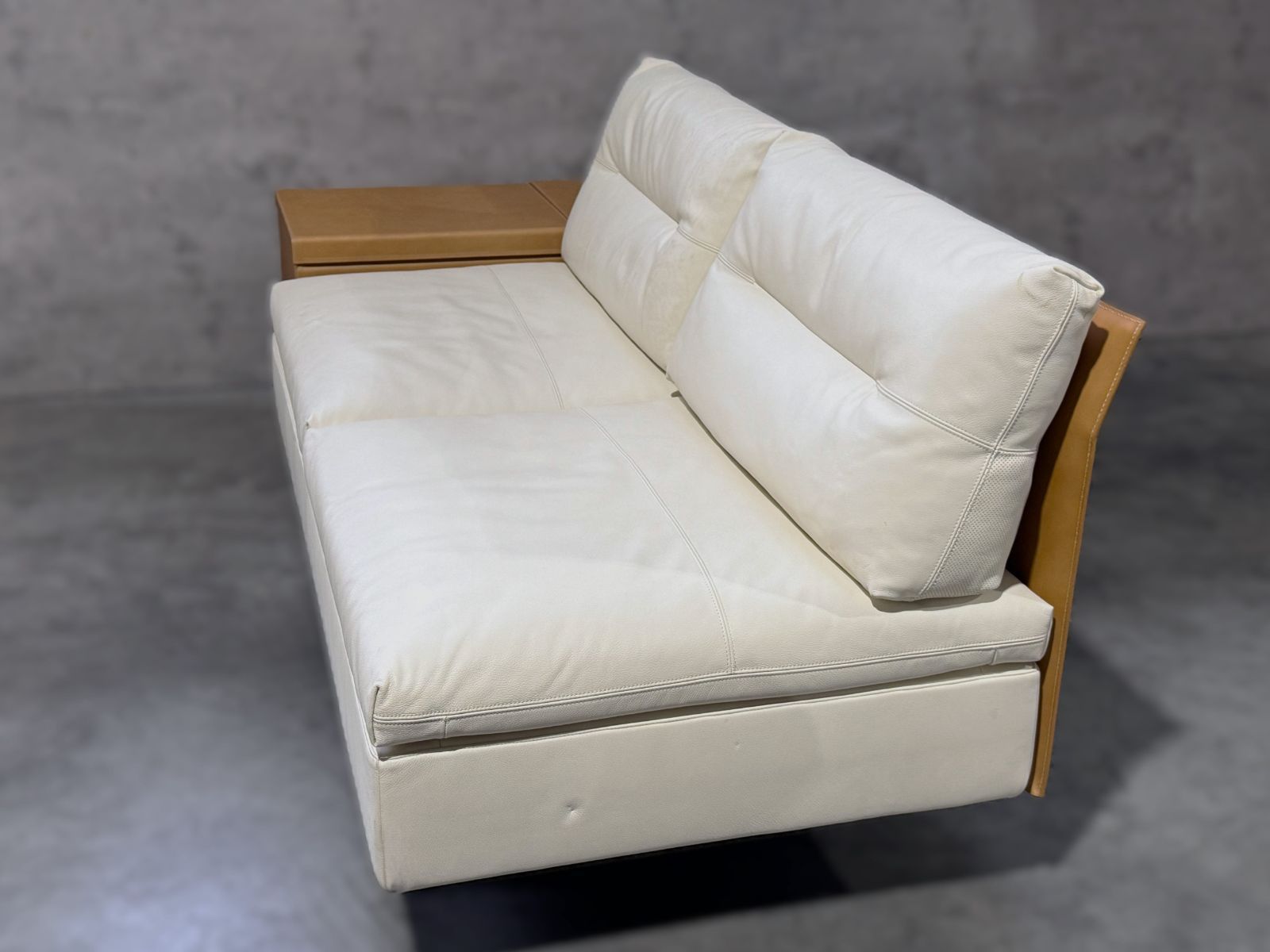 収納付 ホワイト