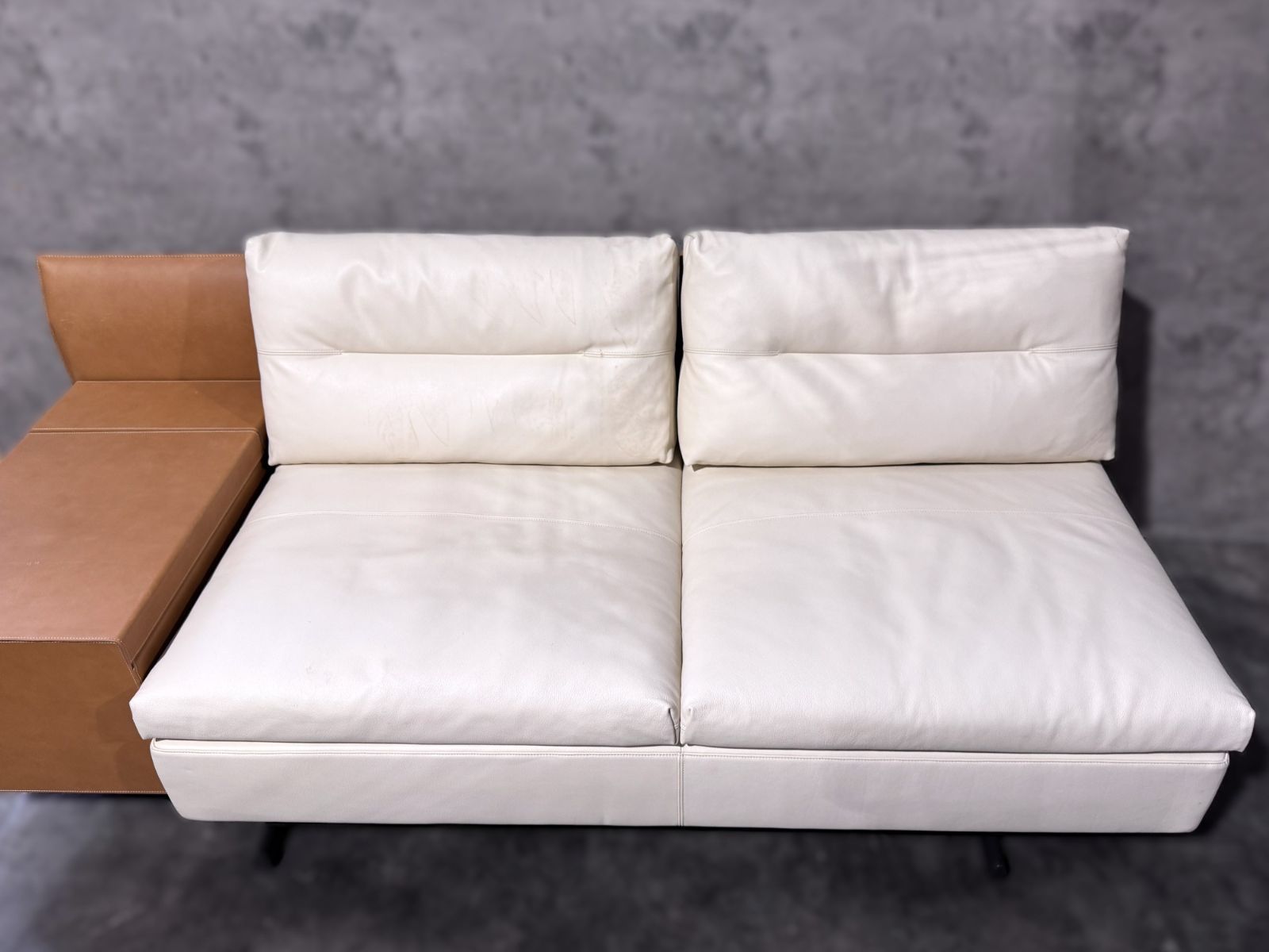 GranTorino 2人掛けソファ