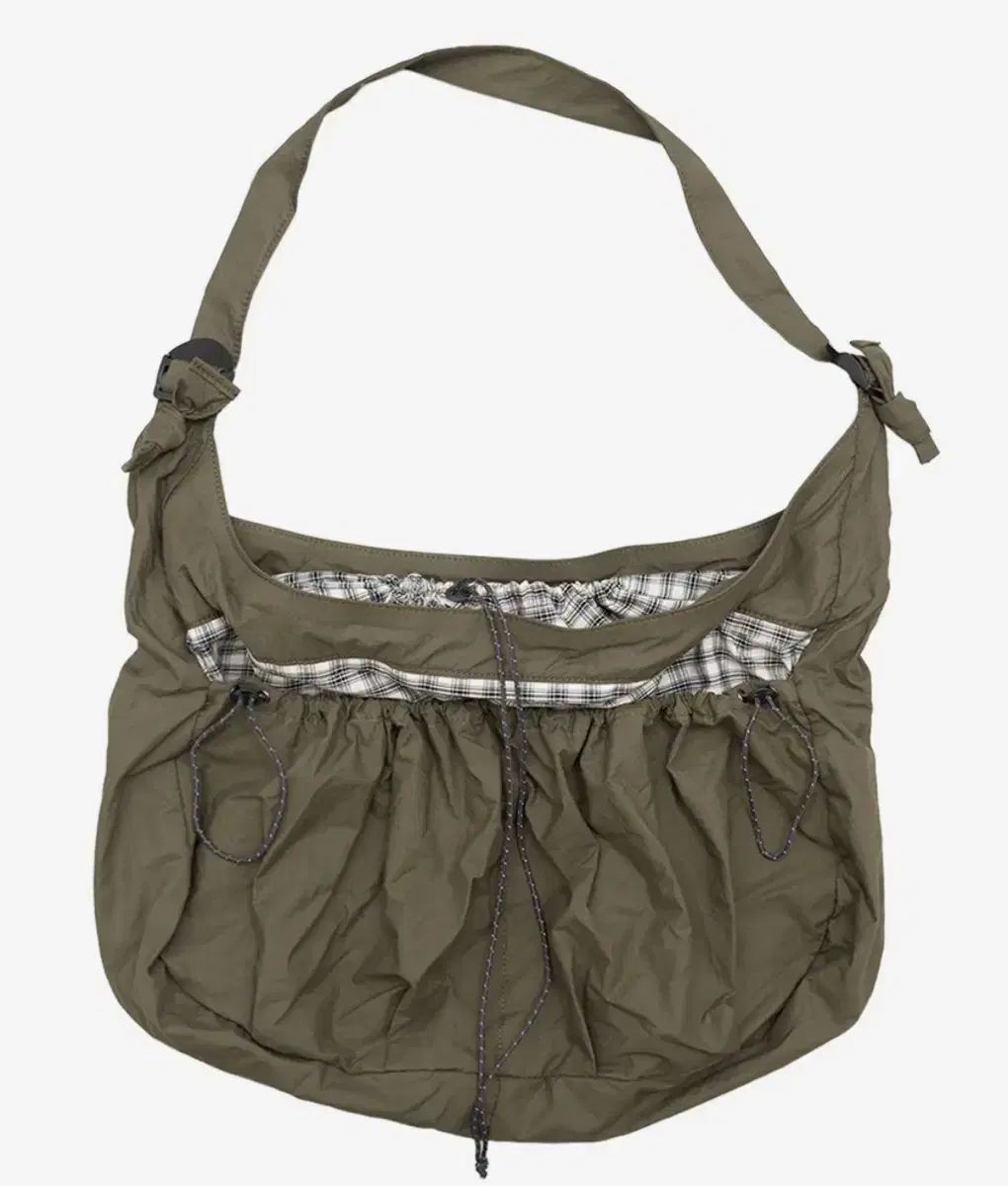 woo!ah! ウア イヴ YVES スヨン 赤井 アカイ クロスバック