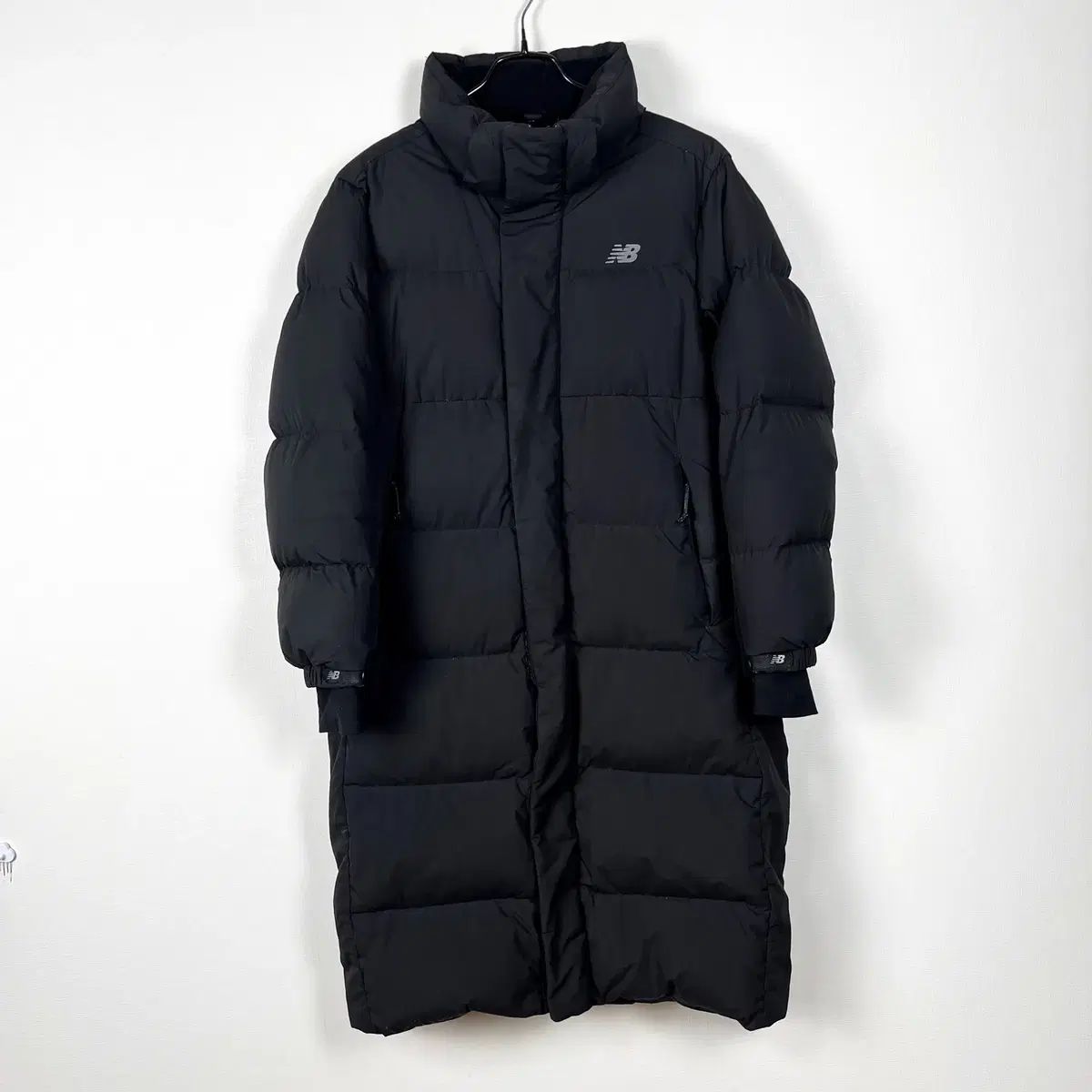 新品，定番人気 ニューバランス/ダウン ロング アウター ブラック 