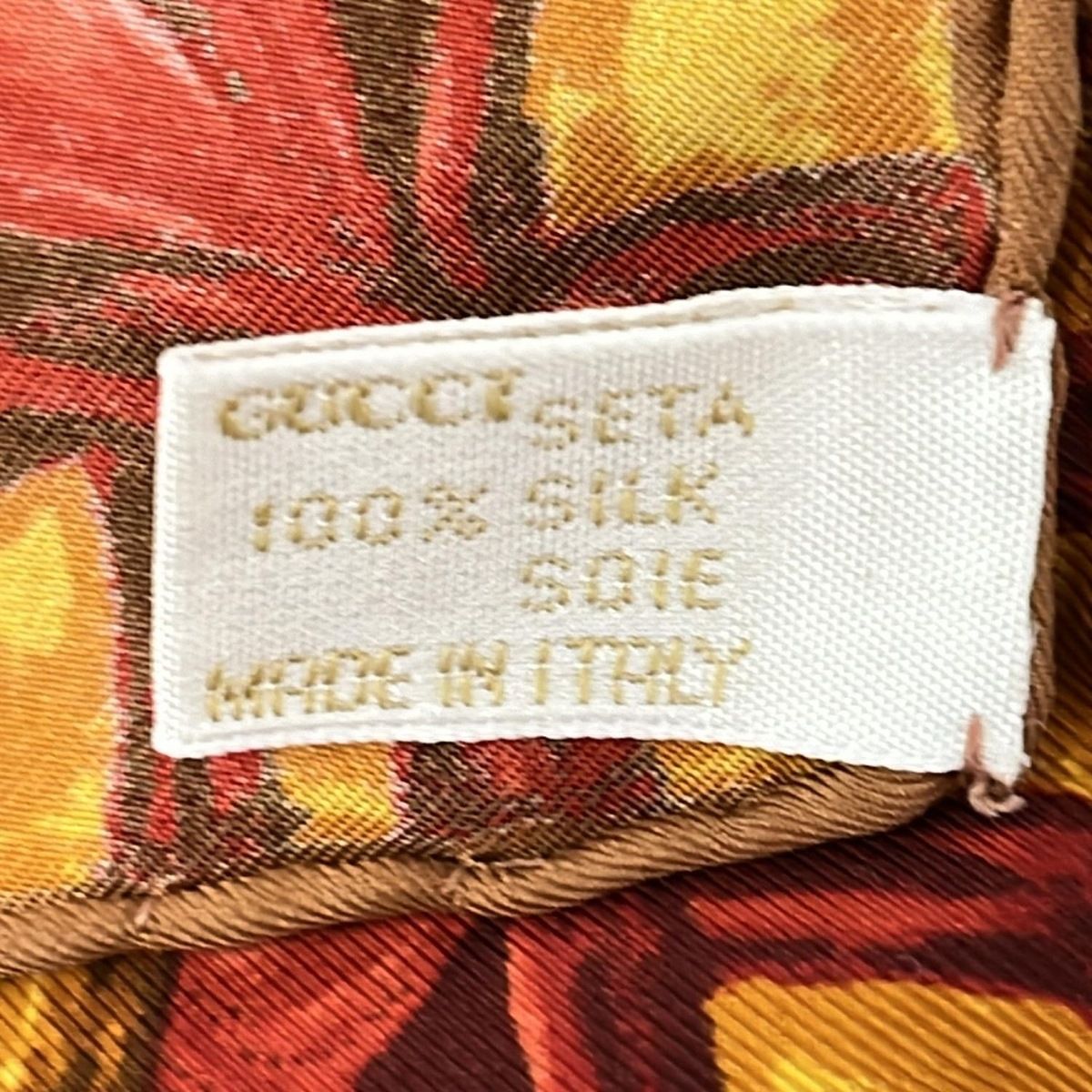 GUCCI(グッチ) スカーフ新品同様 - ピンク×レッド×マルチ フルーツ柄