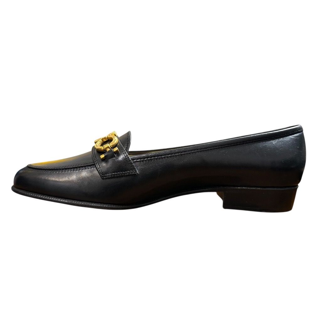 Ferragamo サルヴァトーレフェラガモ