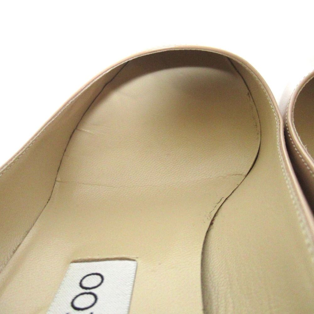 ピンクベージュ