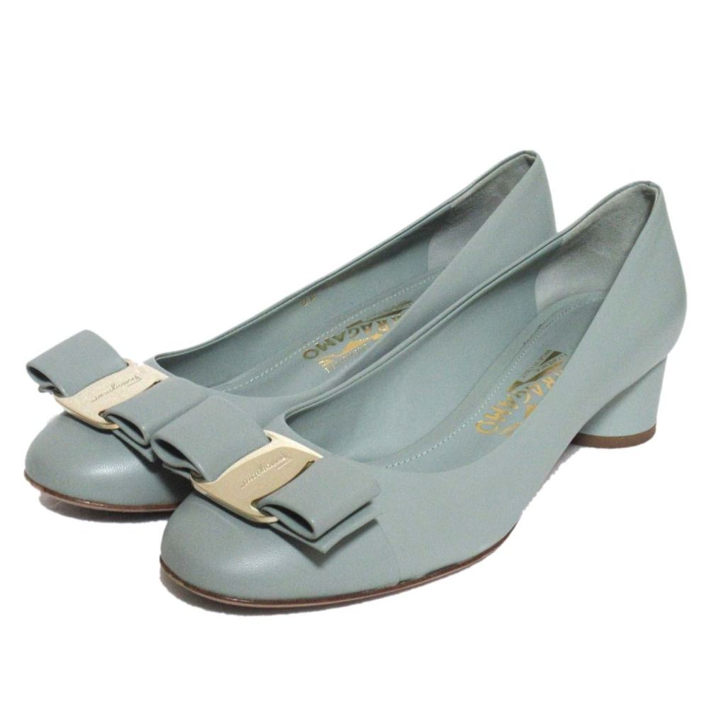 美品 Salvatore Ferragamo サルヴァトーレフェラガモ ヴァラリボン