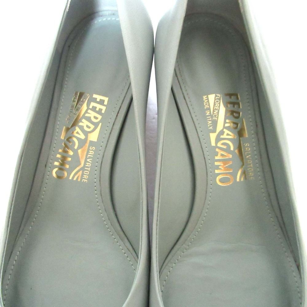 美品 Salvatore Ferragamo サルヴァトーレフェラガモ ヴァラリボン