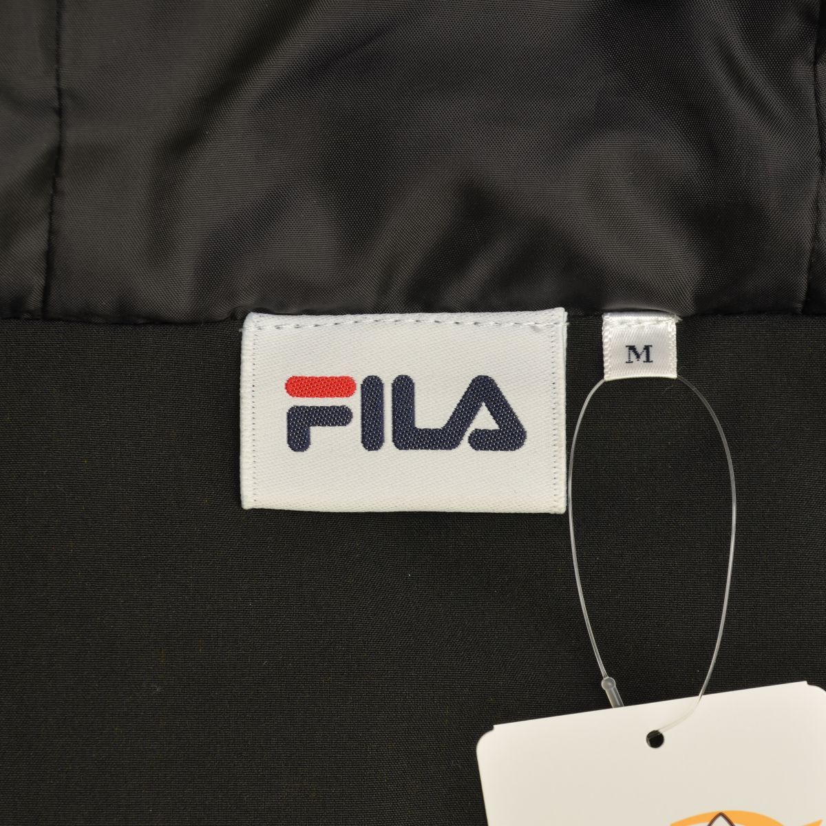 FILA】22AW FH8042 ワンポイントロゴ刺繍テフロン加工マウンテンダウン