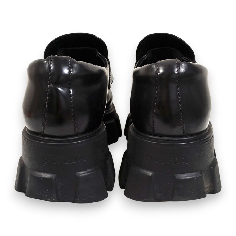 良品 PRADA プラダ モノリス ブラッシュドレザー ポインテッドトゥ