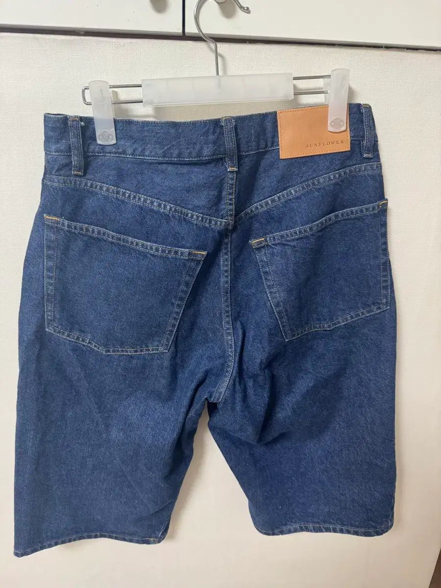 サンフラワー ワイド ツイスト ショーツ