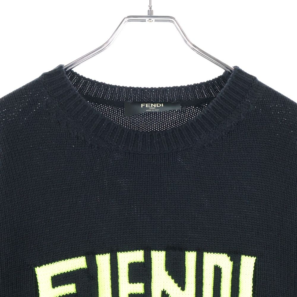 FENDI (フェンディ) GIROCOLLO WORDING FENDI KNIT フロントロゴ