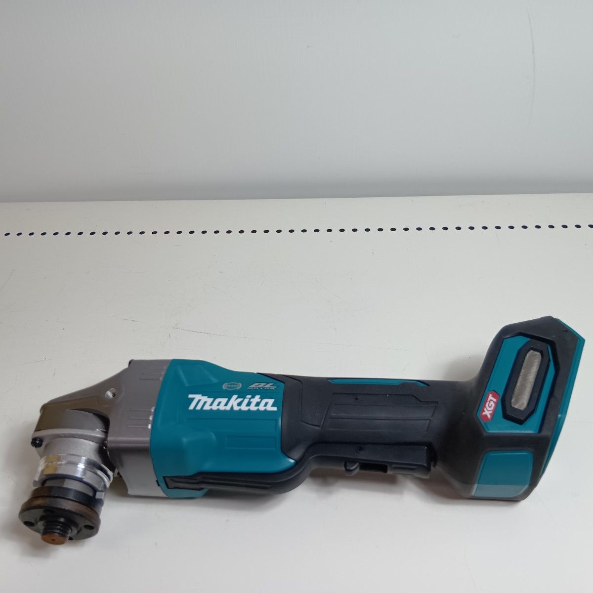 MAKITA マキタ ディスクグラインダー GA 010 GZ ブルー 程度A 本体のみ コード式 125 mm 100 v 4317 Y