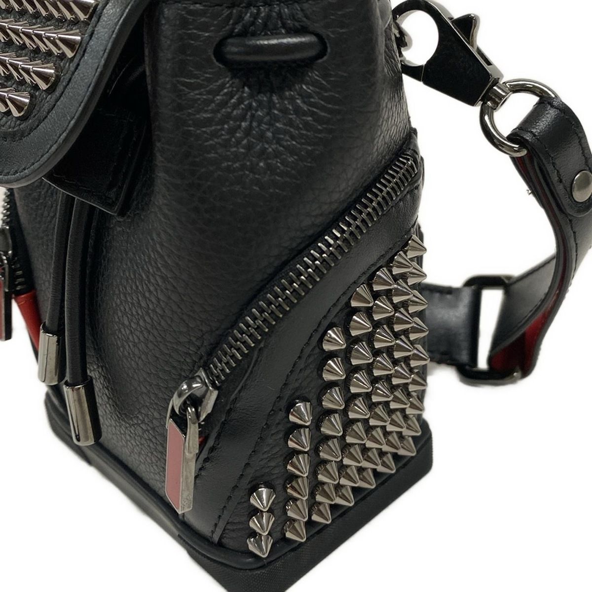 CHRISTIAN LOUBOUTIN(クリスチャンルブタン) ショルダーバッグ