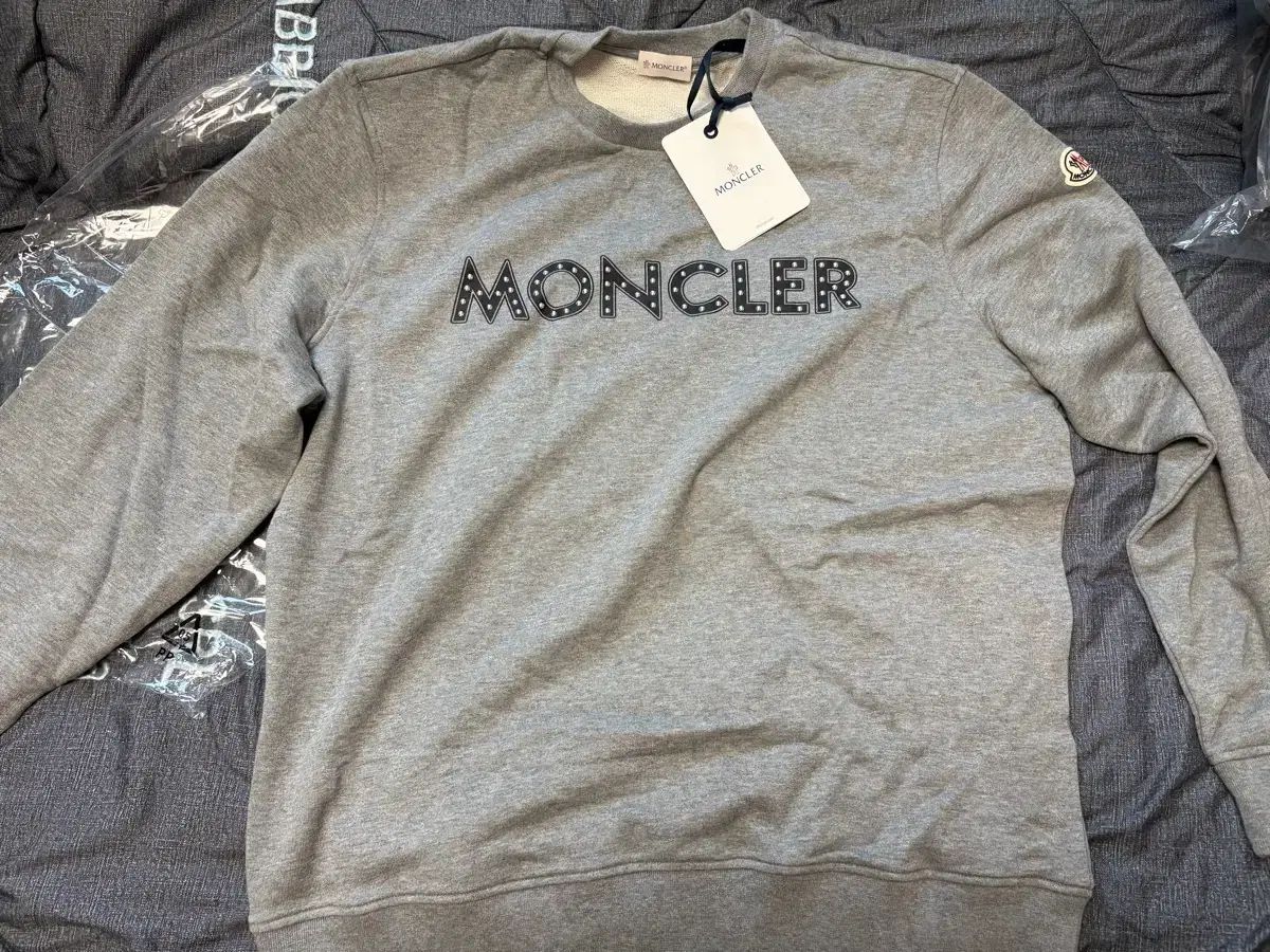 2 xl MONCLER モンクレール ジンロゴ スウェット グレー
