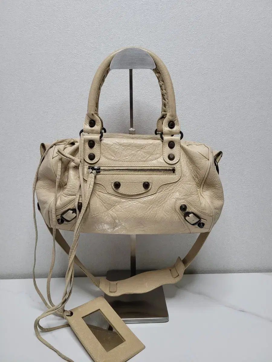 バレンシアガ モーターサイクルバッグ トゥウィー スモール シティバッグ