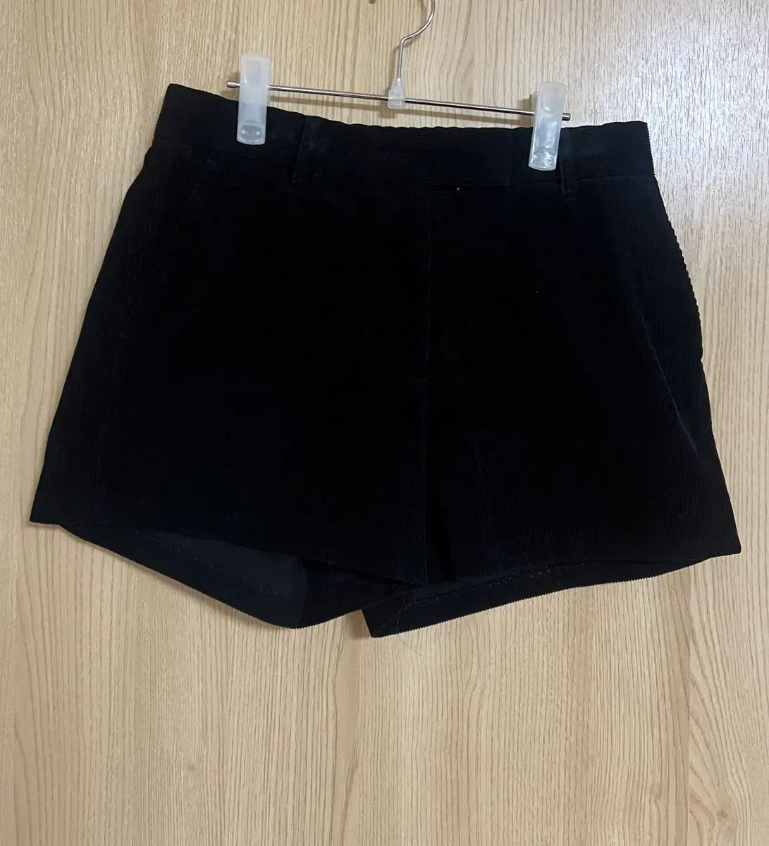 Nothing Written ナッシングリトゥン コーデュロイ ショートパンツ ブラック