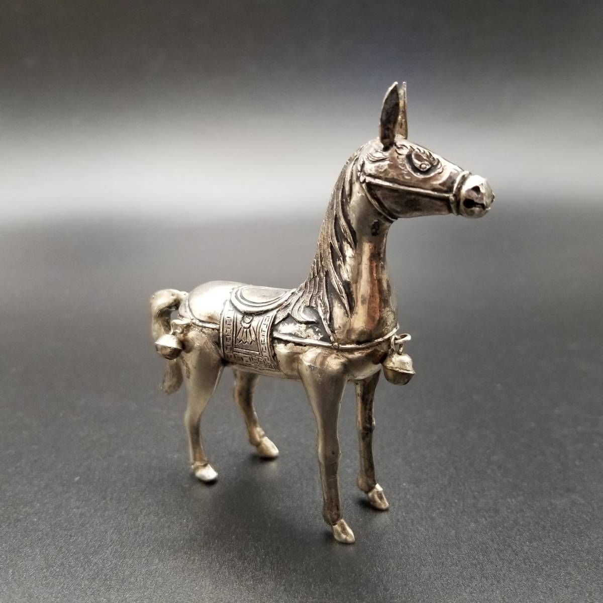 馬 立体彫刻 925 シルバー 米国 ヴィンテージ フィギュア 置物 鈴 鞍