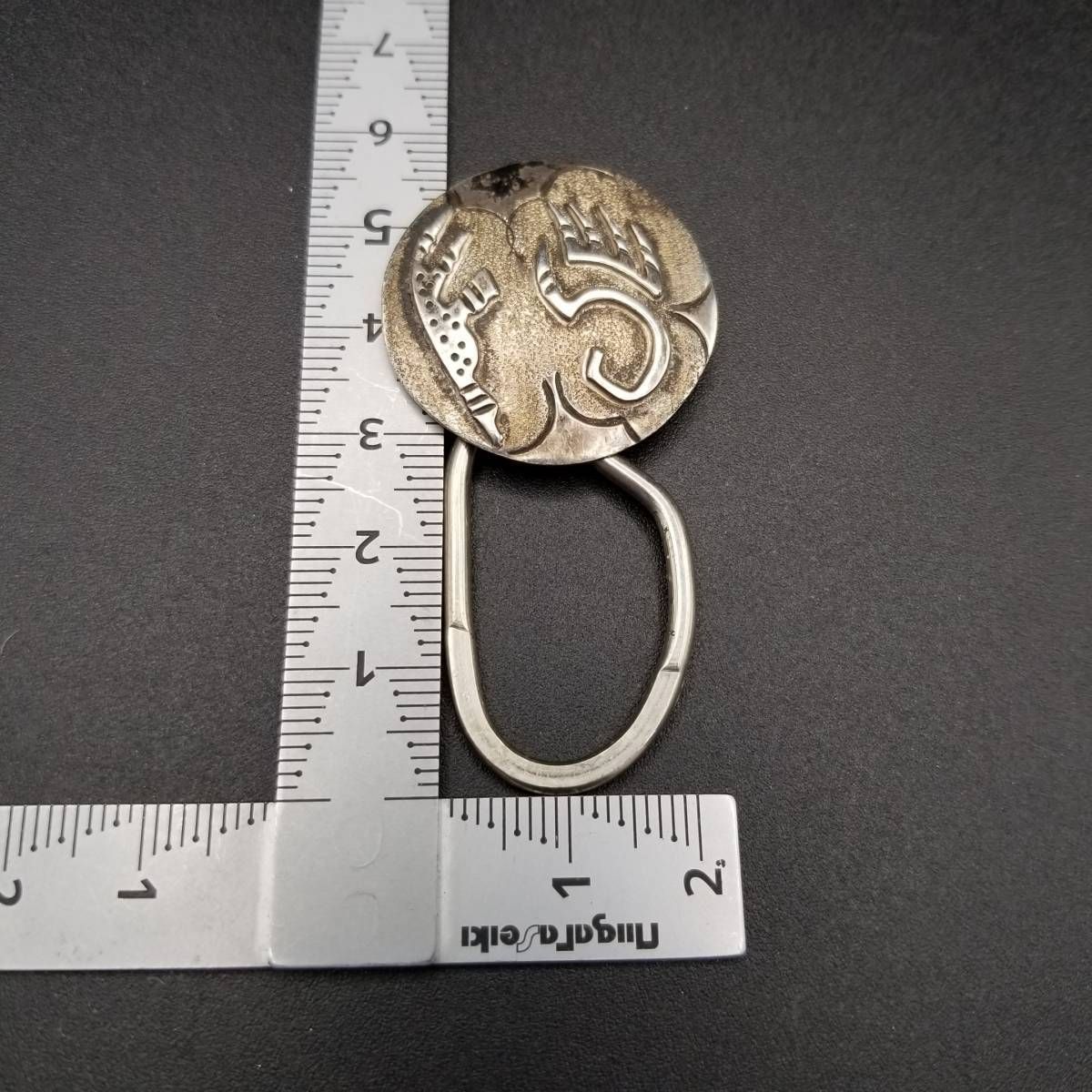 美術品・アンティーク・コレクション ナバホ族 作家刻印B ベアパウ